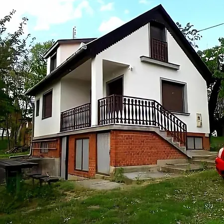 Cseresznyefa Vendeghaz * Milejszeg